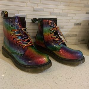 Rainbow dr Martens
